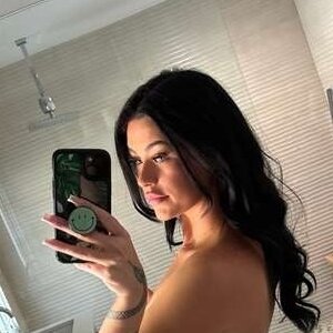 Adria Rose - adriaxrosee