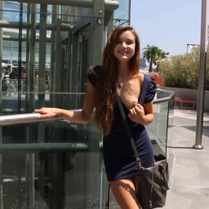 Alex Mae