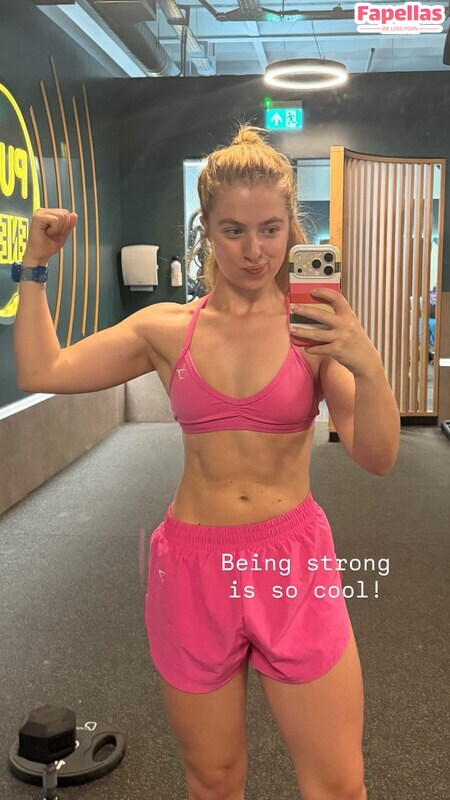 Anais Gallagher