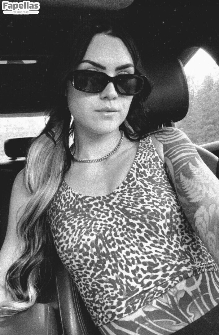 Angela Rhodes