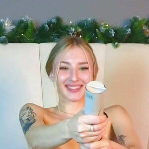 AnnieF0x