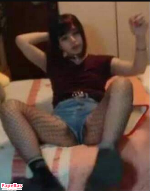 Asian Streamers