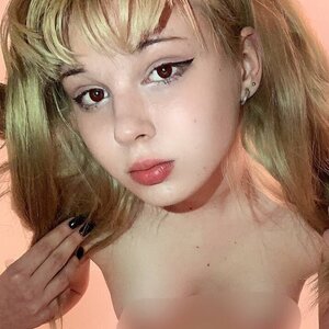 blondegiirlsexy