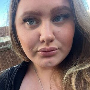 Busty Becca