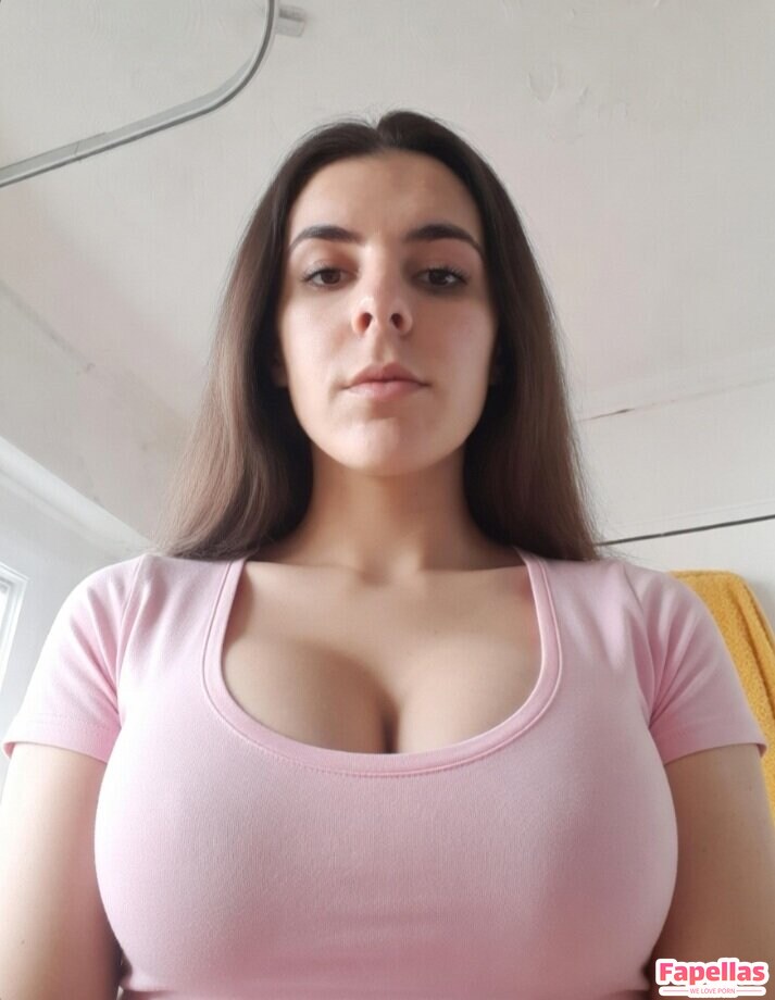 tzuqiknee photo #1
