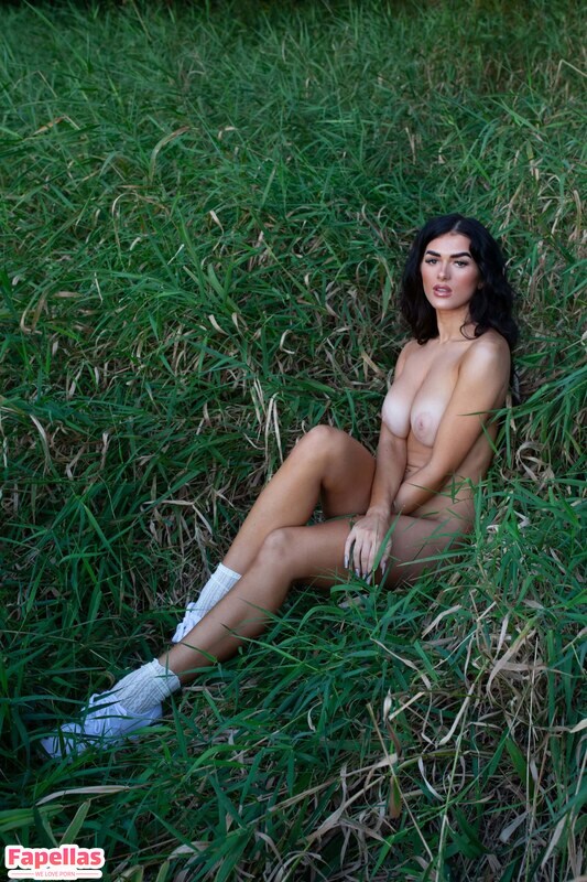 Claire Woods