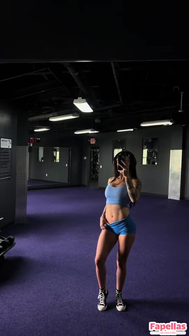 Cora Jade