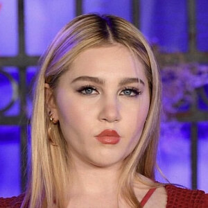 Ella Anders