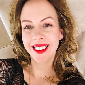 Elle BlackMagpie