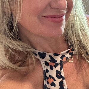 hotwifeundercoverfree
