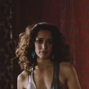 Jennifer Beals