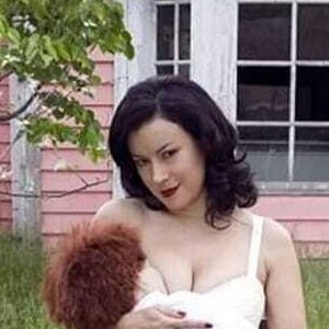 Jennifer Tilly