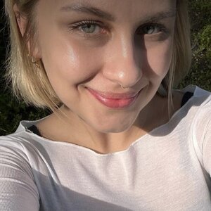 Larissa Lange