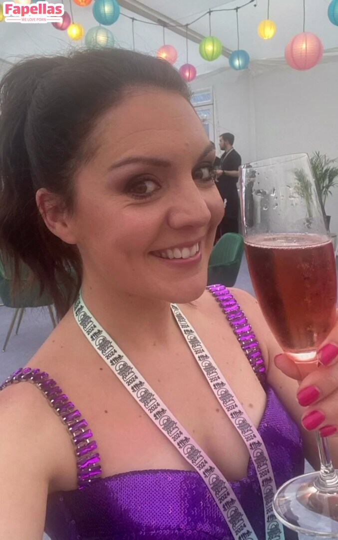 laura-tobin