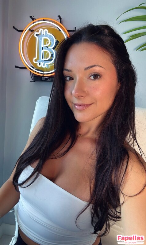 Layah Heilpern