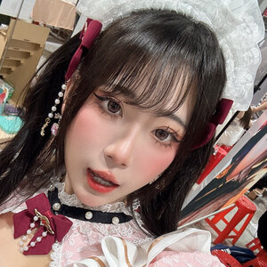 凌晨 Ling Chen / qaws_1109