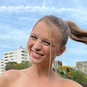 Lisa Küppers Request