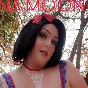 Luna M Moon