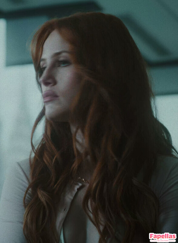 madelaine-petsch