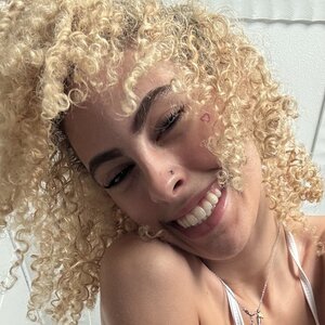 Mariana Muse