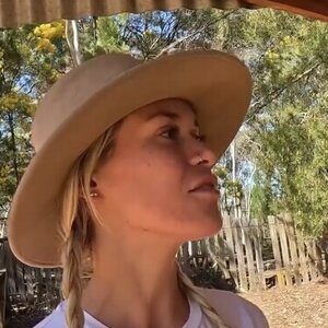 Molly Dixon