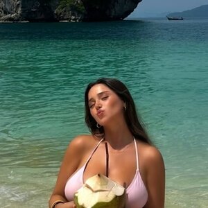 naama_yanay // naama yanay // naamayanay // naamayanayy