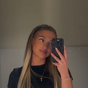 Rosebella_