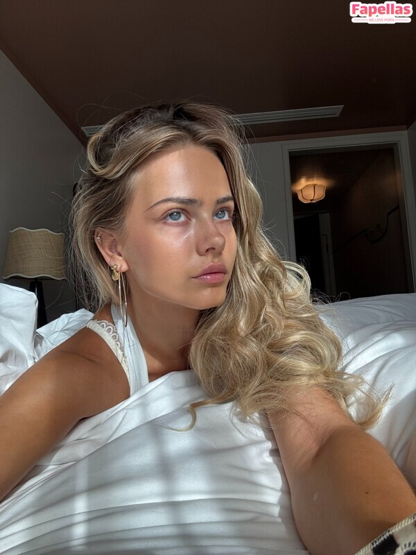 Sara Crumbleleg