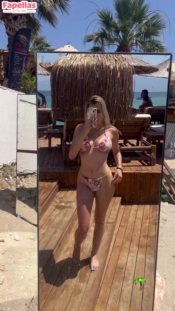 Show Your Girlfriend