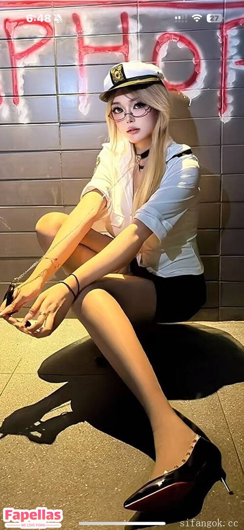 Voyeur Asian Pissing Toilet &Amp; Upskirts Only